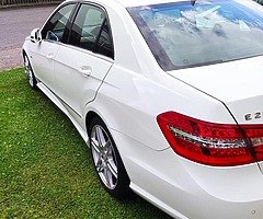 MERCEDES E220 (swap , p.x) - Image 4/10
