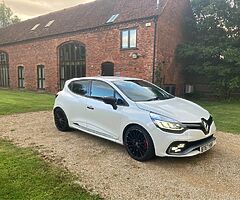 2017 Renault CLIO RS 220 TROPHY AUTO 1.6T