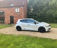 2017 Renault CLIO RS 220 TROPHY AUTO 1.6T