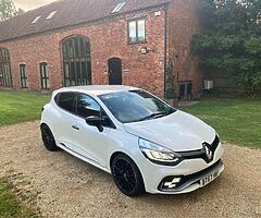 2017 Renault CLIO RS 220 TROPHY AUTO 1.6T - Image 10/10