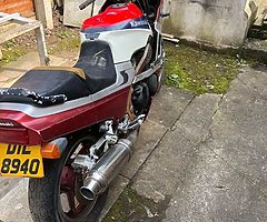 1985 Kawasaki Gpz600 r
