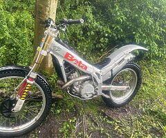 1998 Beta Trails Dougie Larkin replica