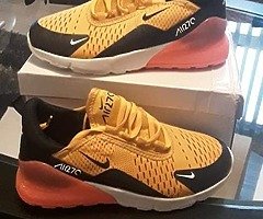 Women's trainers
Size 3 to 8
£30