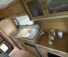 SMALL CAMPERVAN - SLEEPS 4 ONLY £10,000 AND ITS A DIESEL MODEL - Image 7/10