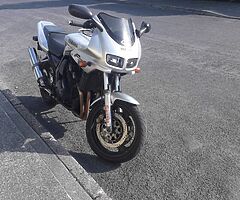 1998 yamaha fazer - Image 4/4