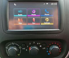 Nissan nv300 - Image 6/10
