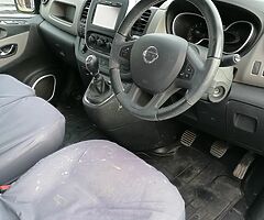 Nissan nv300 - Image 8/10