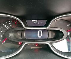 Nissan nv300 - Image 10/10