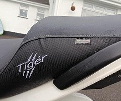 2007 Triumph Tiger - Image 3/8