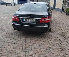 Mercedes-Benz E200 advantgarde auto