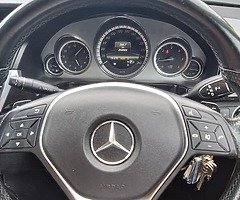 Mercedes-Benz E200 advantgarde auto - Image 6/9