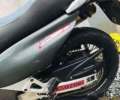 Suzuki 650  Freewind  1998 - Image 4/10