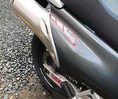 Suzuki 650  Freewind  1998 - Image 8/10