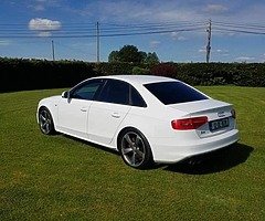 AUDI A4 SLINE