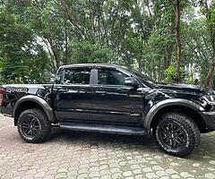 Cars - Image 6/7