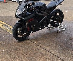Suzuki gsx-r 2006 black - Image 4/4