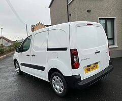 2014 Peugeot Partner