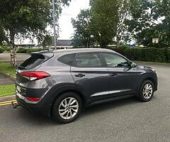 Hyundai Tucson 2.0 Diesel 4WD, Executive - Image 5/10