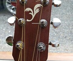 Yamaha guitar