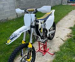 Husky fc350