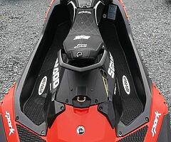 2017 Seadoo  Spark - Image 5/10
