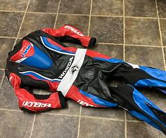 Eaglon one piece Honda leathers size uk42 - Image 4/8