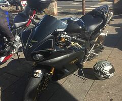 2010 r1 Yamaha black and gold 1000cc - Image 8/10