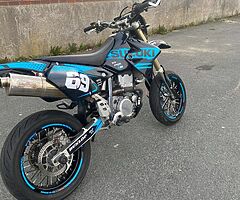2005 drz 400sm