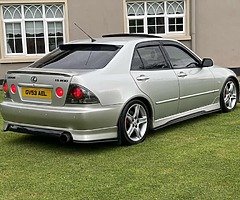 2003 Lexus IS 200