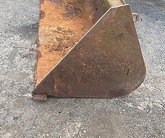 Digger bucket