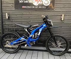 Road legal sur Ron 2021 model