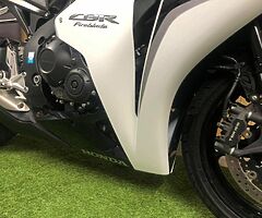 2010 Honda CBR - Image 6/10