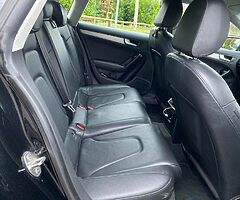 Audi a5 2012 Facelift model / Automatic - Image 9/10