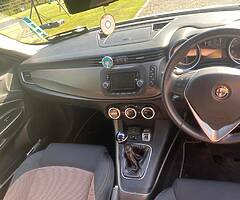 2014 Alfa Romeo Giulietta 1.4 turbo (170 bhp) - Image 4/4