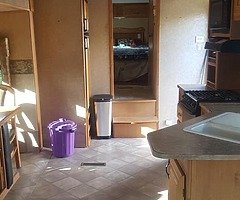 34ft American 5th wheel caravan - Image 3/10