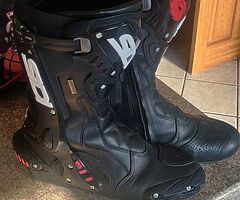 Sidi st gortex motorcycle boots size 11 waterproof - Image 7/7