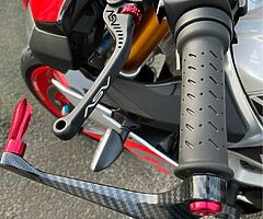 2016 Aprilia Tuono - Image 5/10