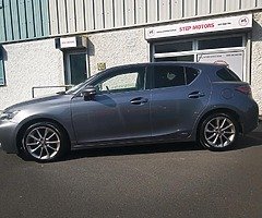 132 Lexus CT 200h Auto Hybrid/High spec/Leather - Image 4/10