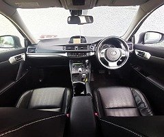 132 Lexus CT 200h Auto Hybrid/High spec/Leather - Image 10/10