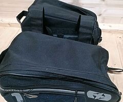 Motorcycle items - Image 4/5