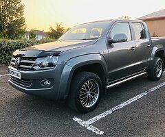 2015 Volkswagen Amarok - Image 8/10