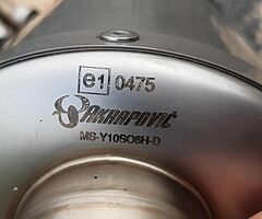 YAMAHA R1 AKRAPOVIC EXHAUST CANS - Image 4/6