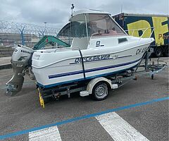 Quicksilver Pilot house 460