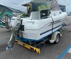 Quicksilver Pilot house 460