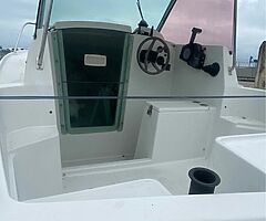Quicksilver Pilot house 460 - Image 4/7