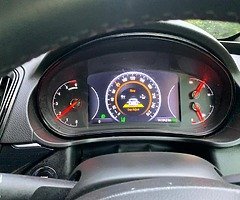 2014 (142) Opel Insignia Automatic - Image 7/10