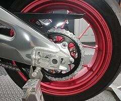 2017 Aprilia RSV4 - Image 10/10