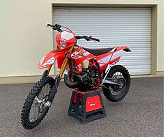 2015 Beta 300