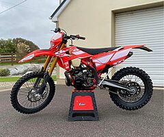 2015 Beta 300 - Image 4/5