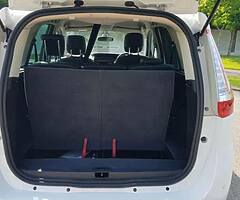 Renault Grand Scenic - Image 4/10